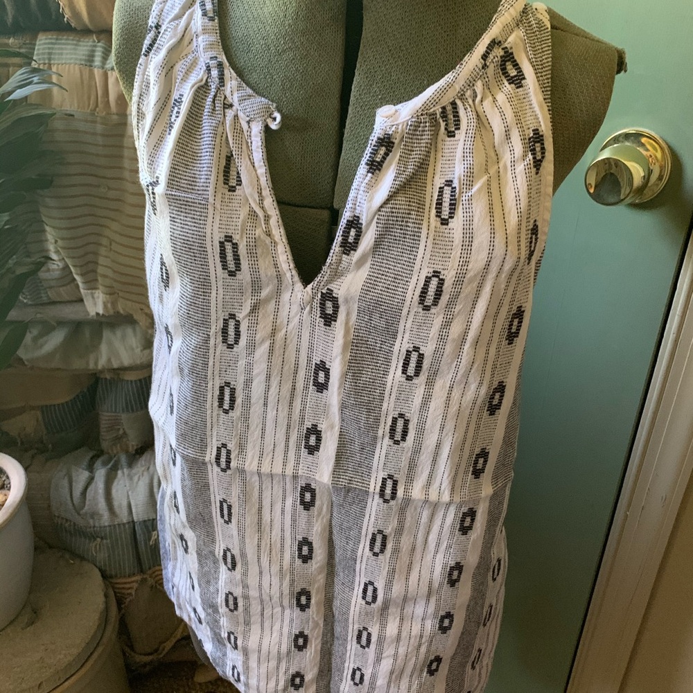 Old Navy tank
